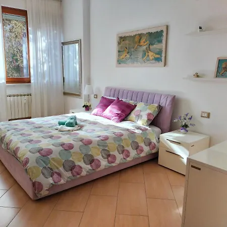 Sunnyside Accademia